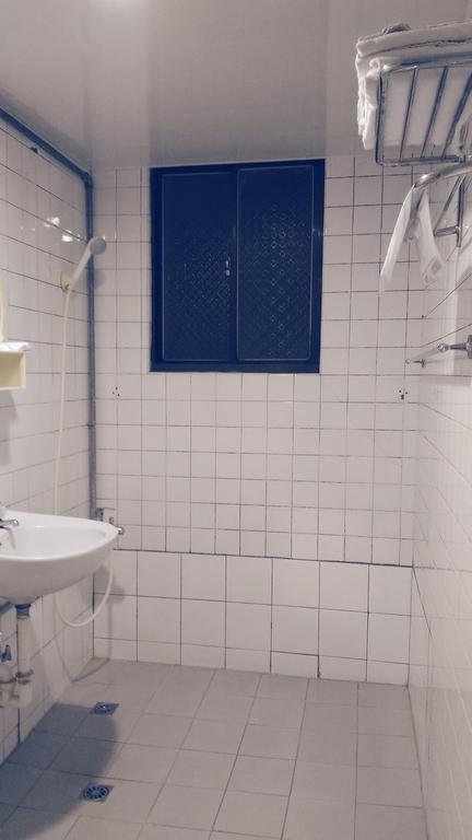 Chia Rong Hostel Taipei Luaran gambar