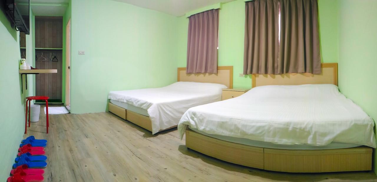 Chia Rong Hostel Taipei Luaran gambar